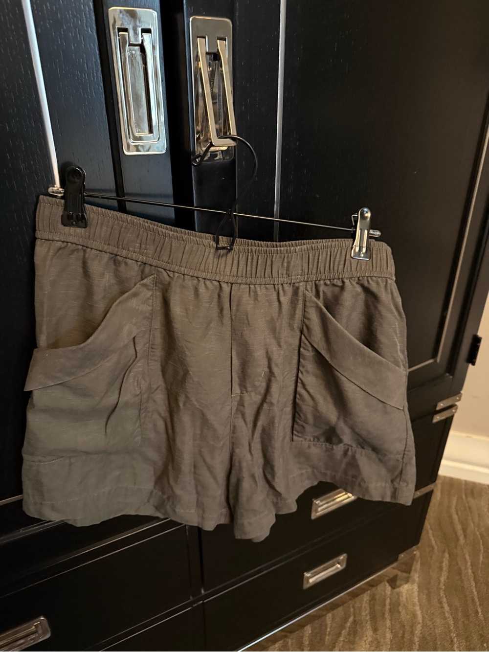 Vuori Olive Green Elastic-Waist Pocket Skort